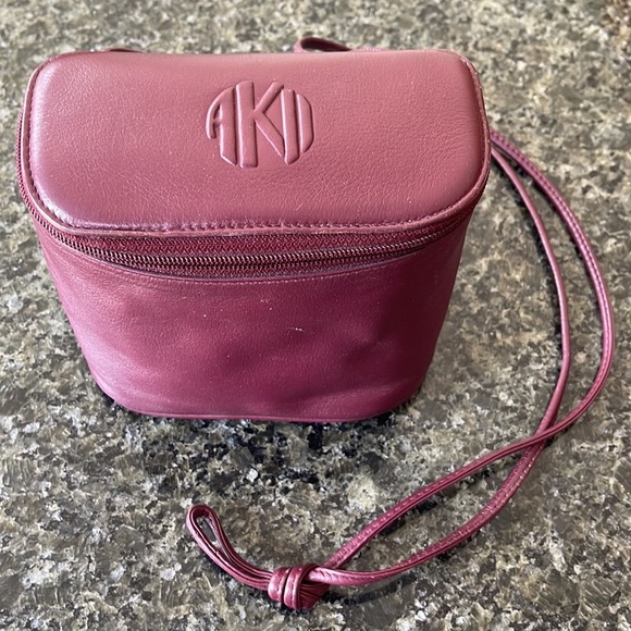 Anne Klein II Handbags - VINTAGE ANNE KLEIN II CROSS BODY BURGUNDY SMALL HANDBAG